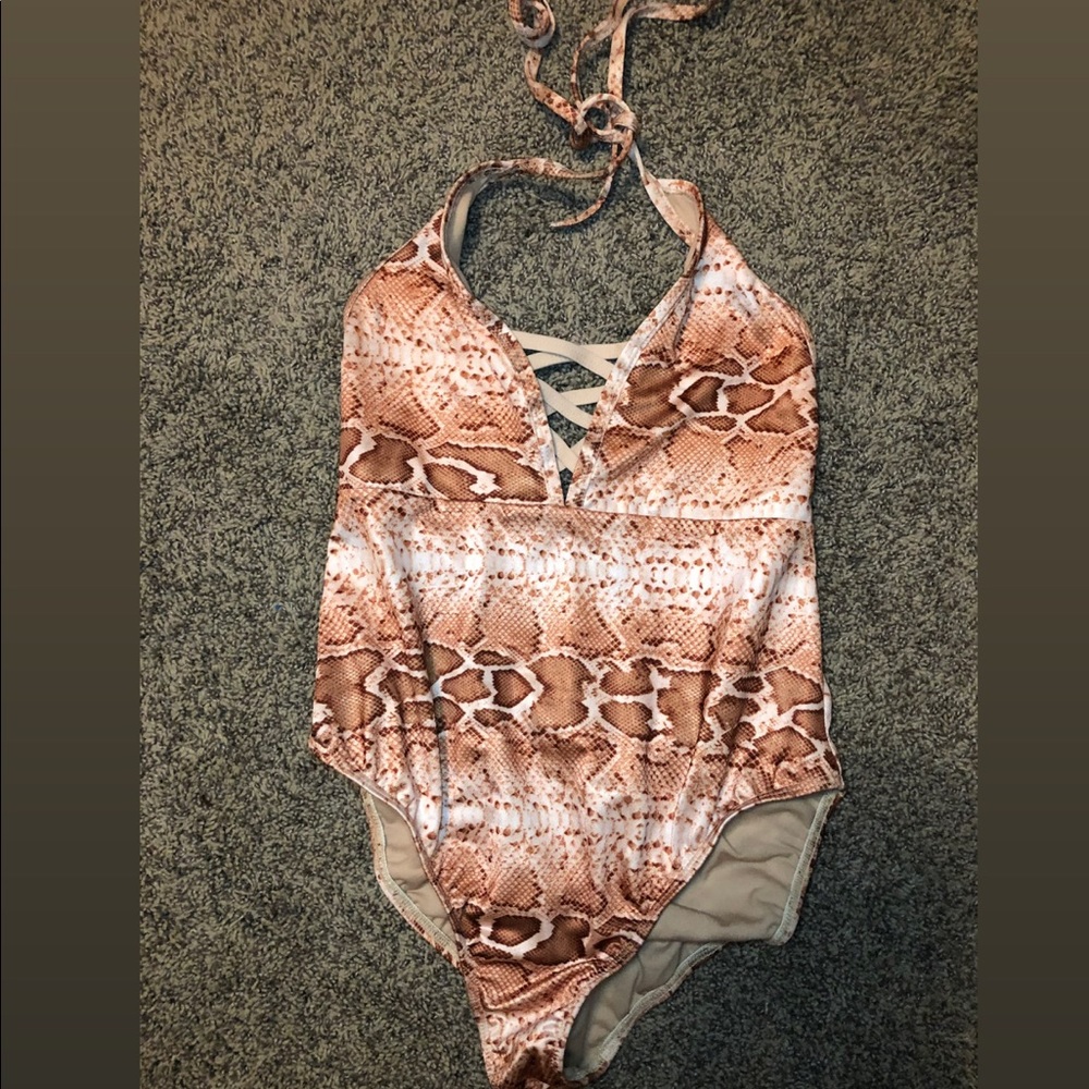 Fashion Nova Snakeskin Swimsuit One Piece Swimsuit. Size XL.
